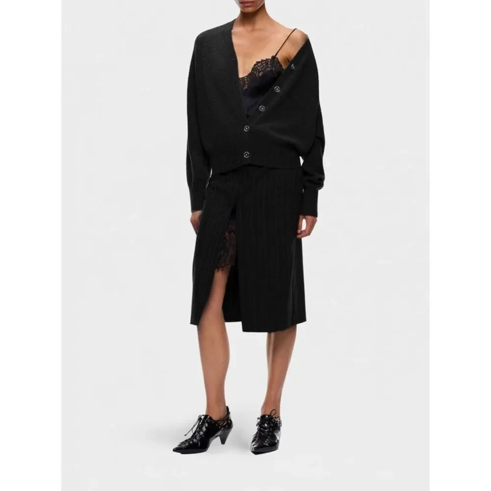 Pinko Women V-Neck Wool And Cashmere Blend Cardigan Pinko With Button Closure